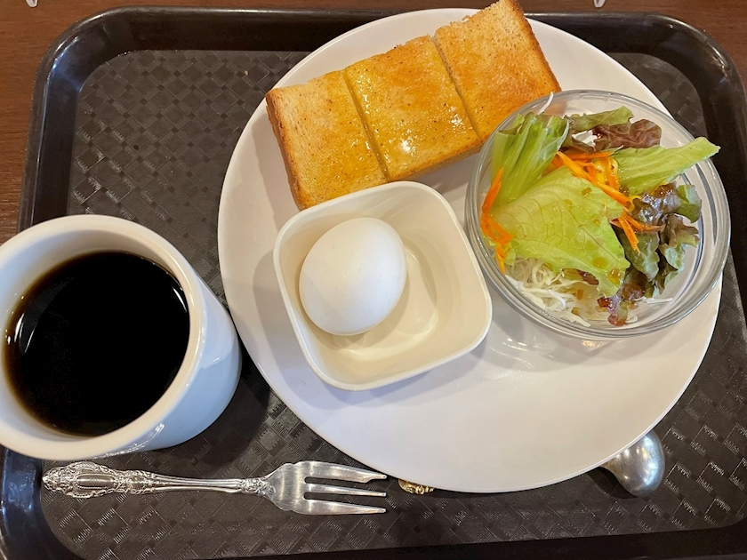 朝倉 しおり