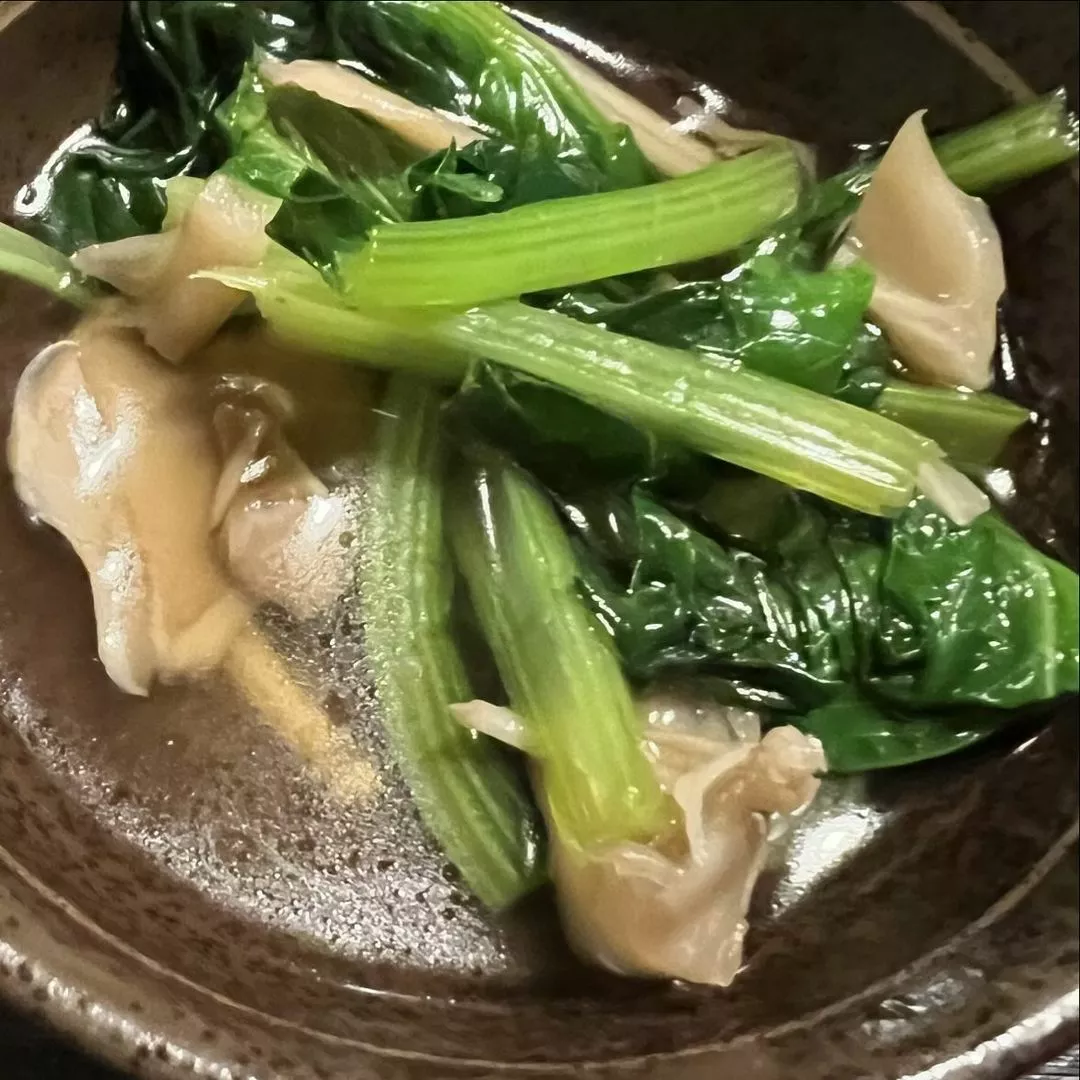 マユ