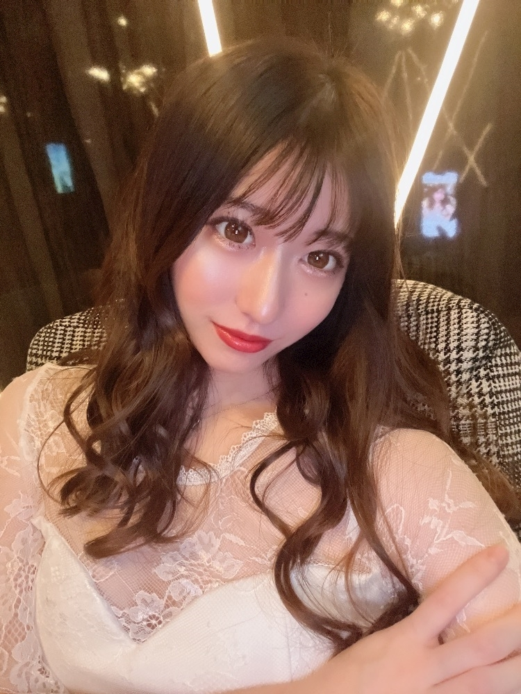 天乃 りさ
