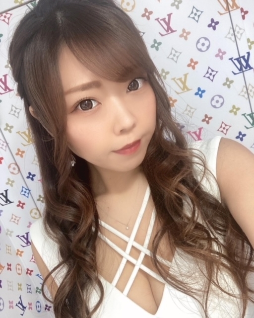 夏樹 あや