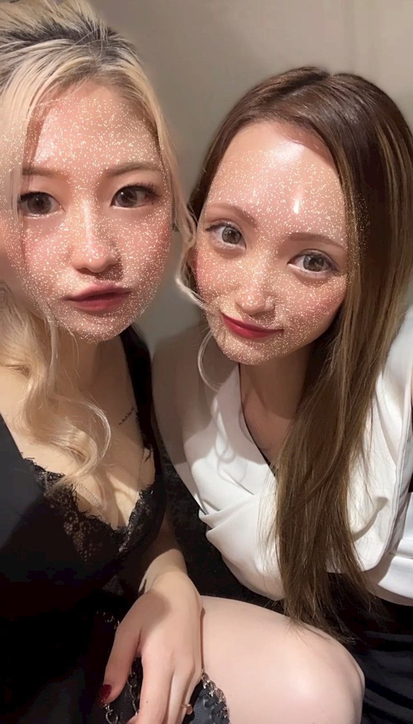 あや