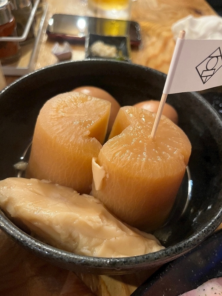 あきら