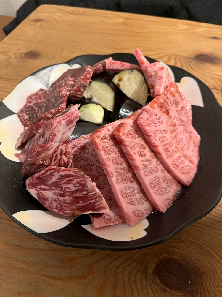 白間 あい