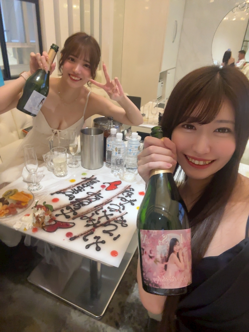 天乃 りさ