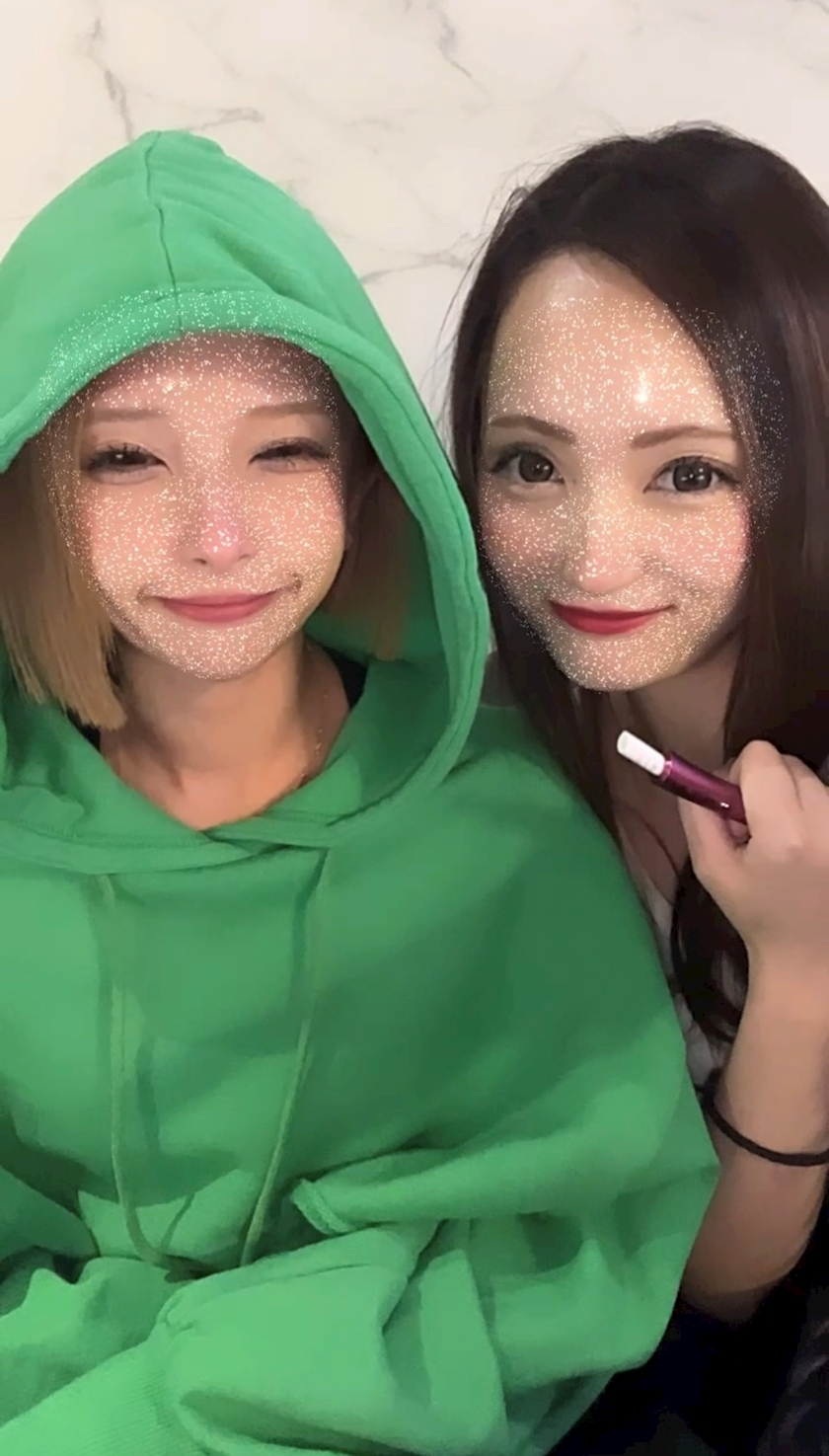 あや