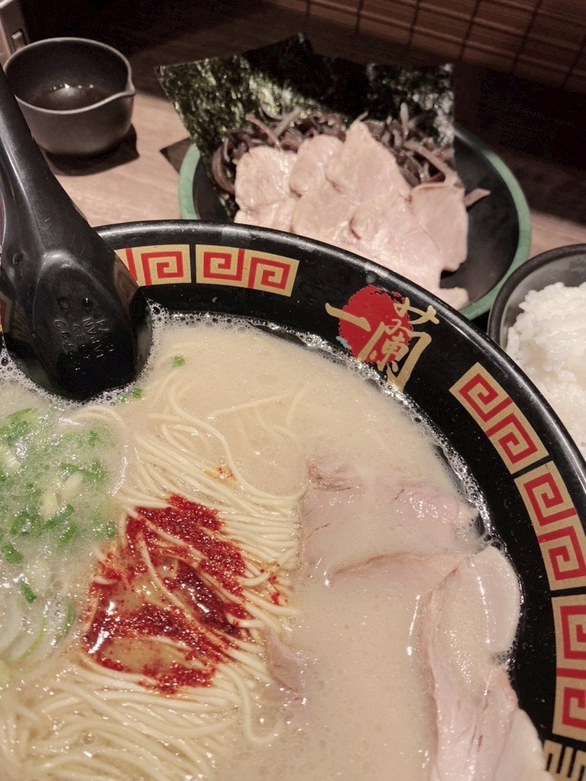 美吉 アユム