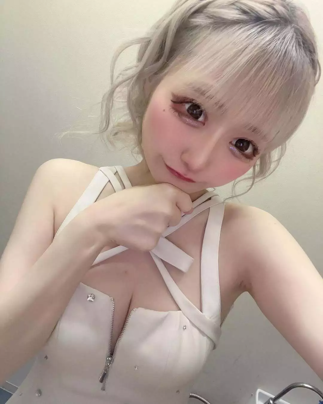 雛鶴 めい