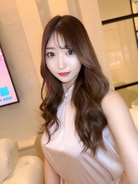 美波 ななみ