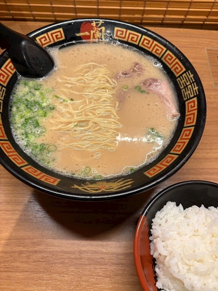 アカネ