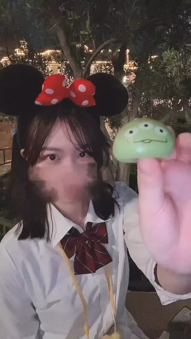 にこ