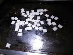 愛羽 仁美