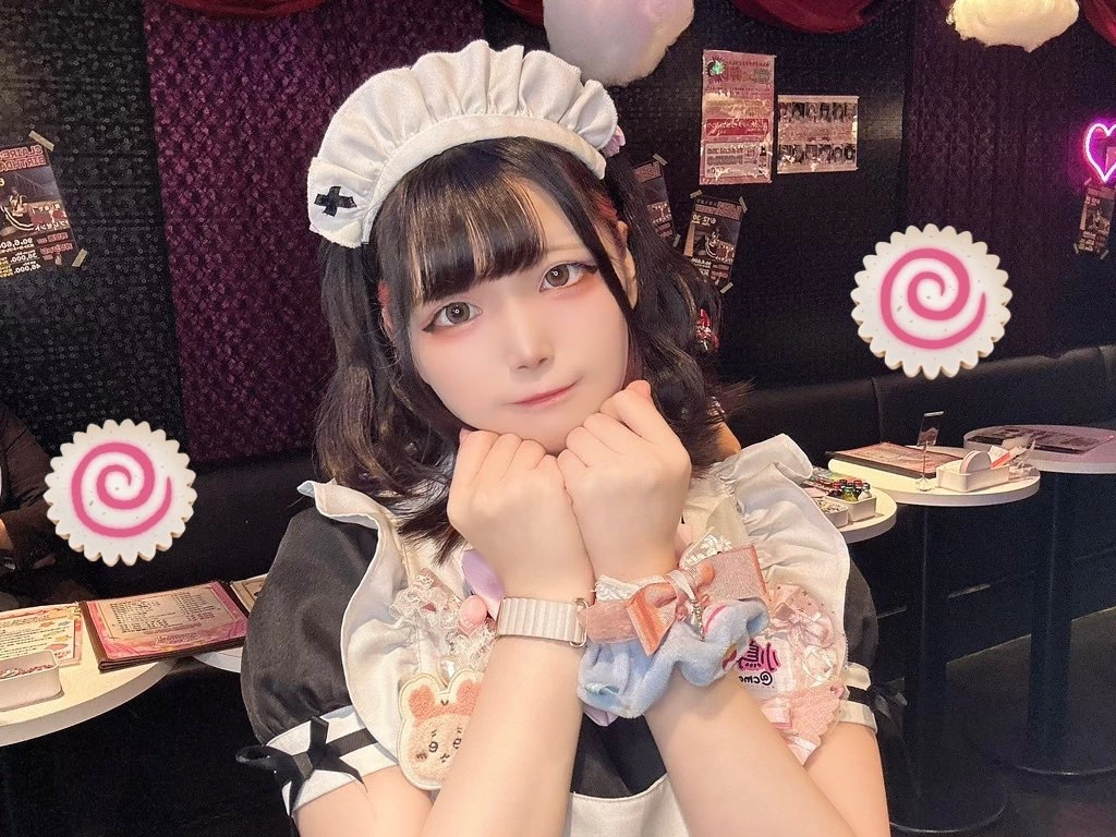 小鳥遊 もか