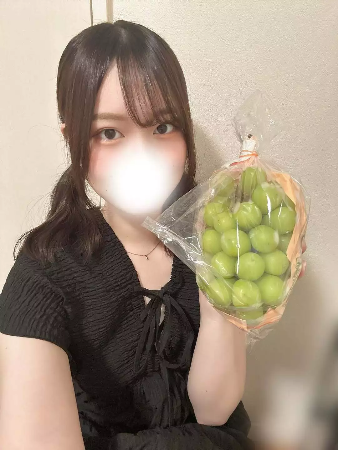 にこ