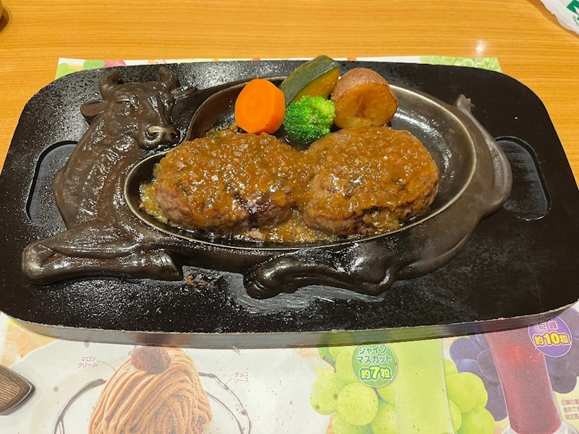 高槻 かえで