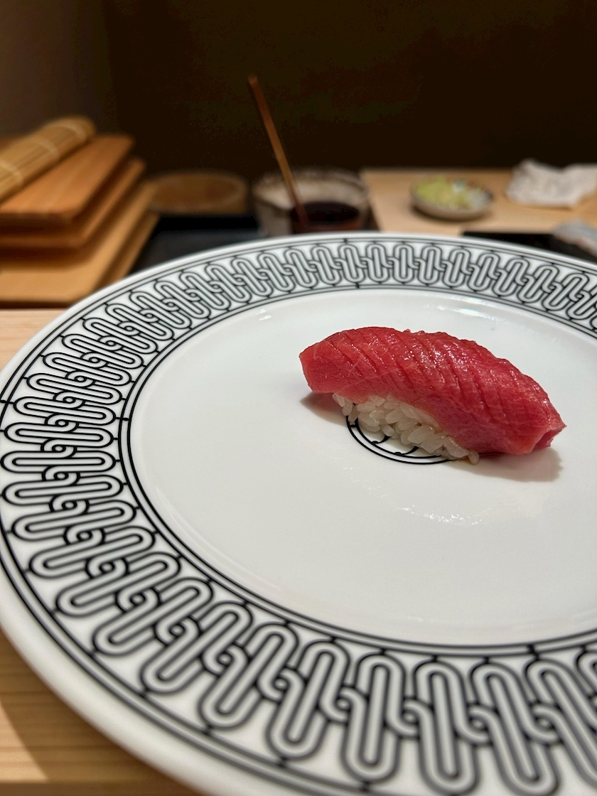 泉 りさ