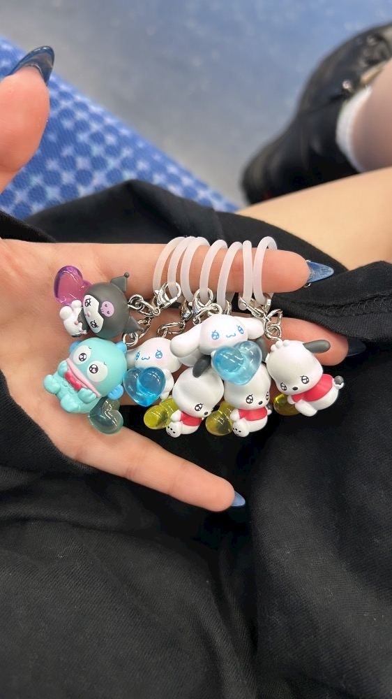かびるんるんさわ