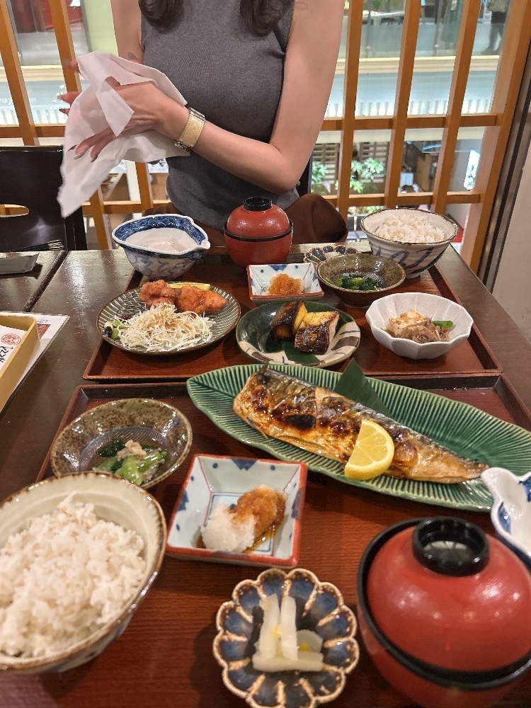 泙野 すず