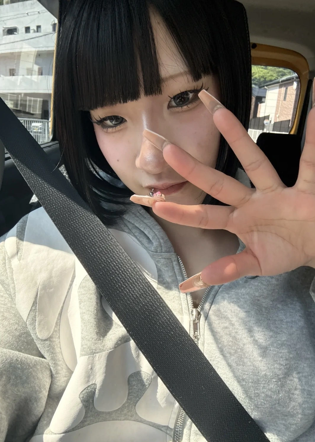 あや