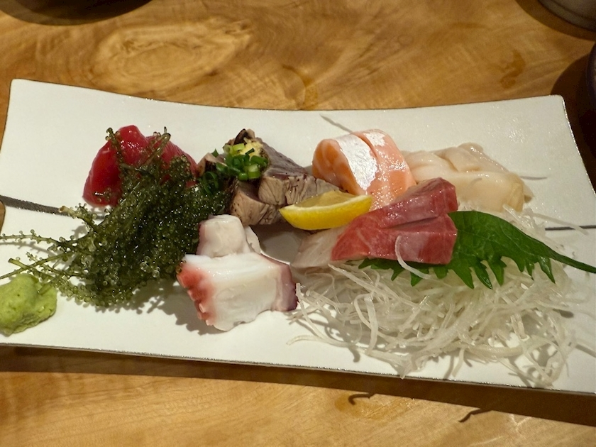 朝倉 しおり