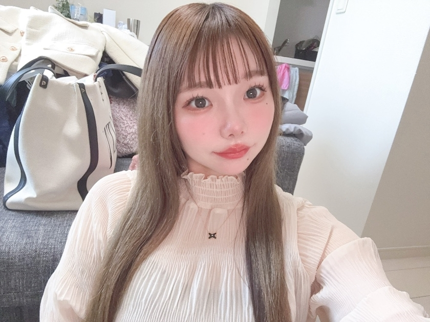 あみな