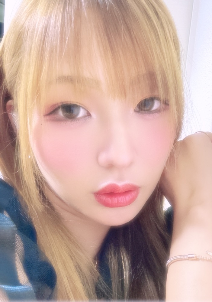 夏希  りあ