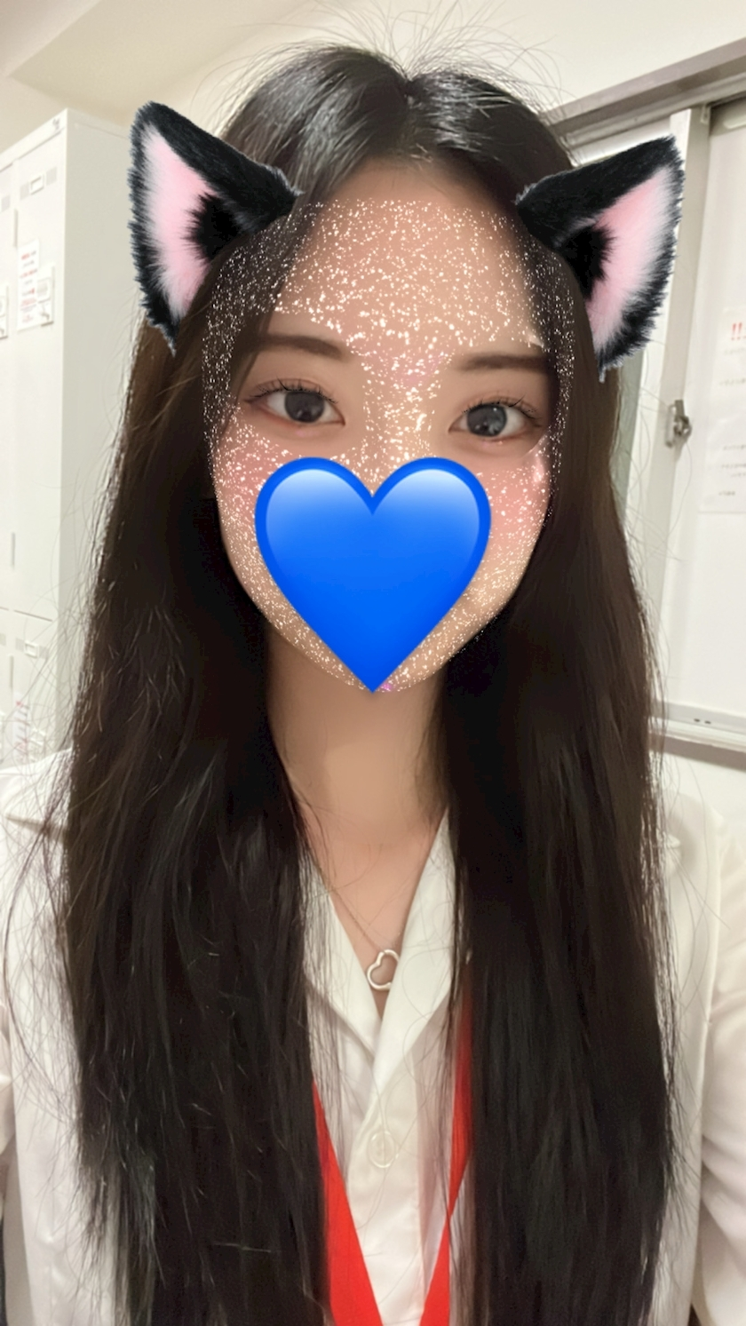 みな