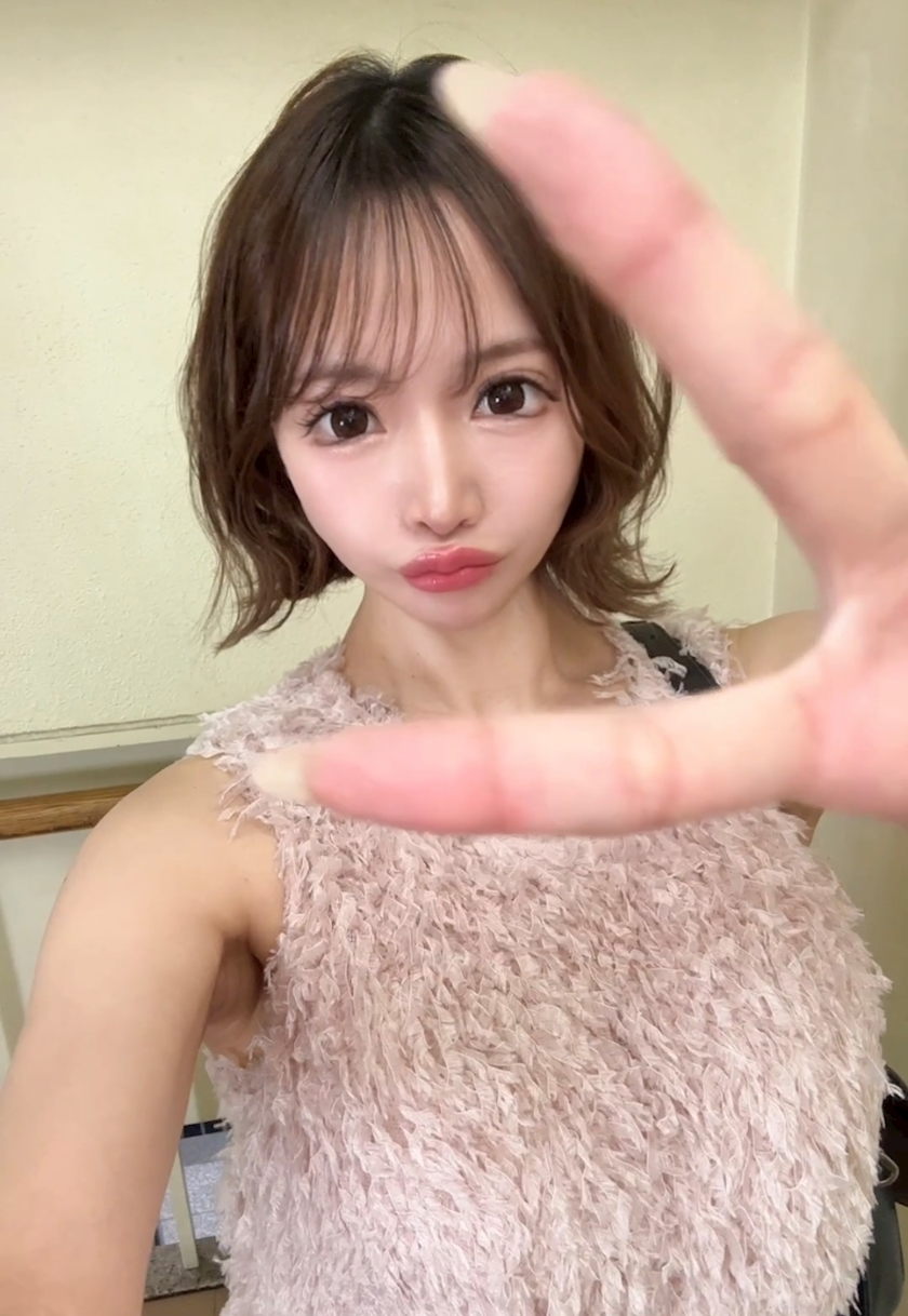 葉月 りほ