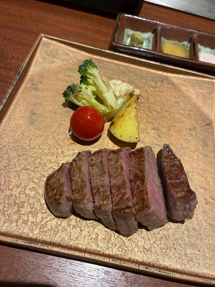 泉 りさ