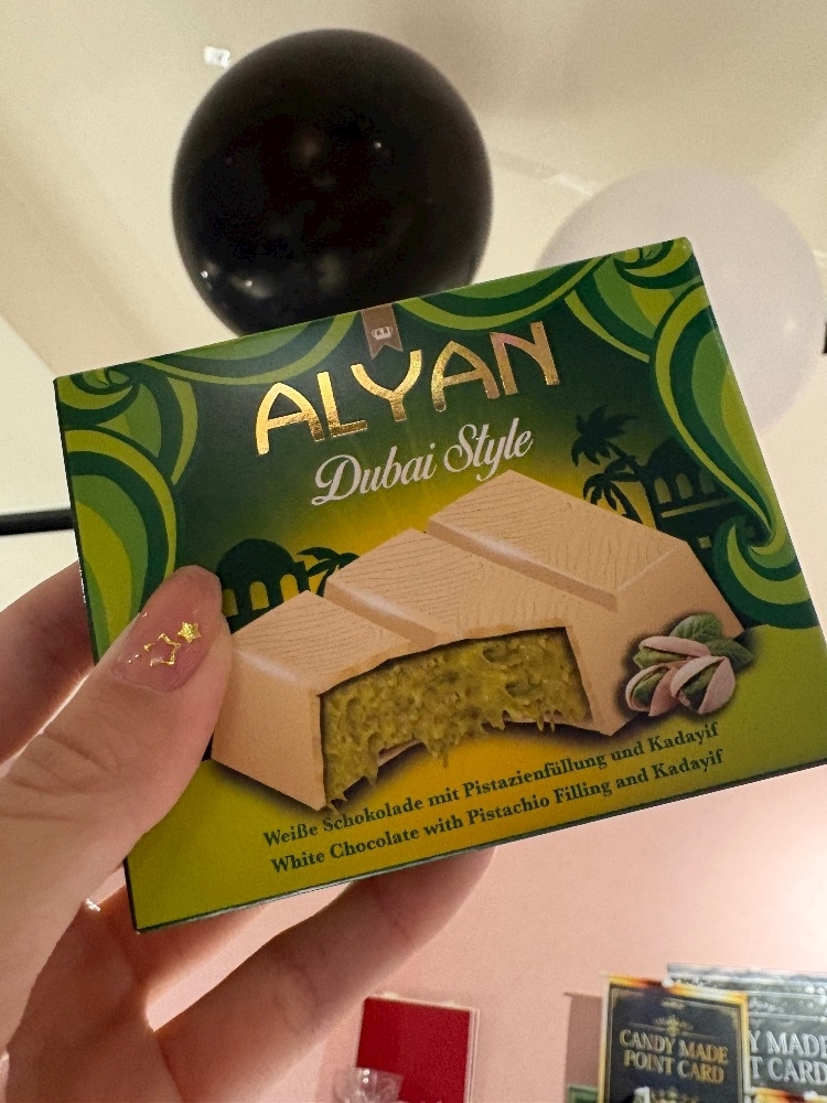 ふりふり ふりる