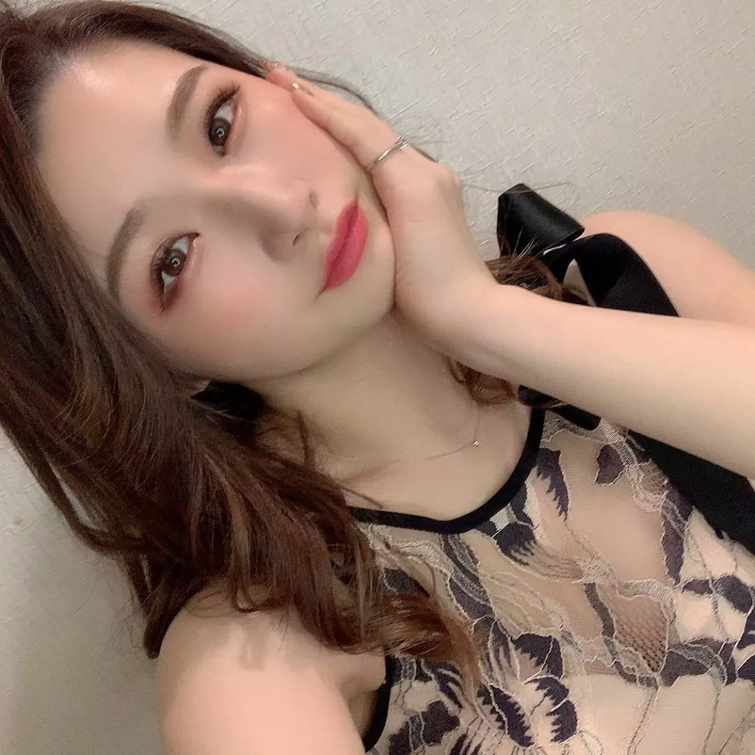 足立 はな