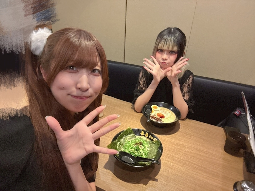 ふりふり ふりる