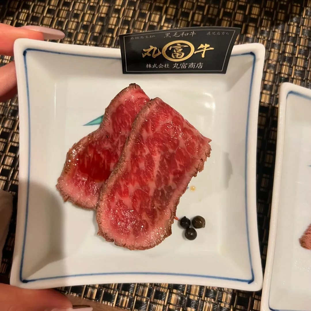 マユ