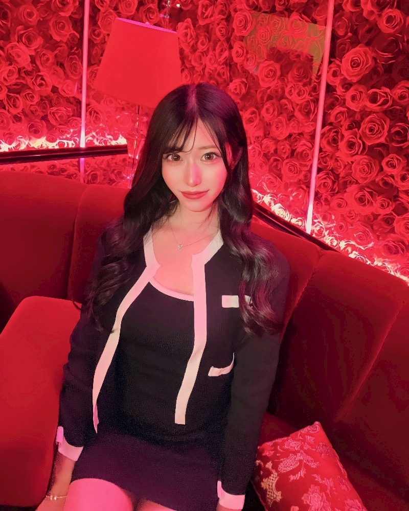 天乃 りさ