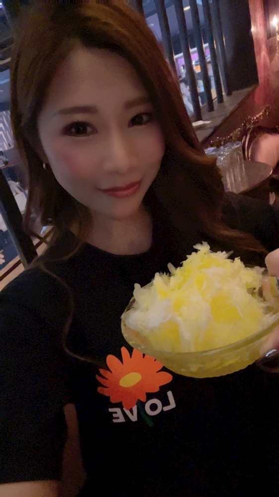 愛羽 仁美
