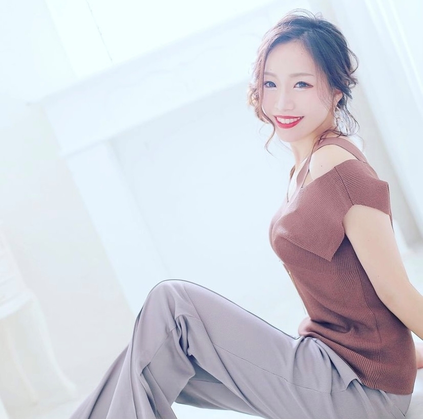 妃 えりな