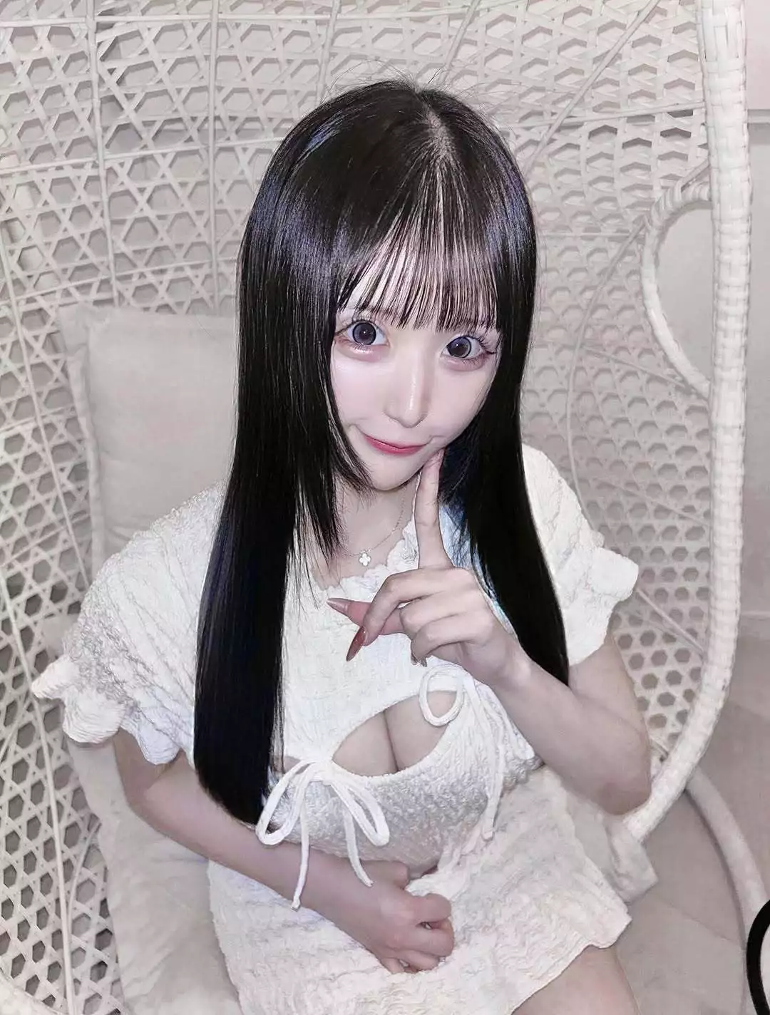 水無月 ゆゆ