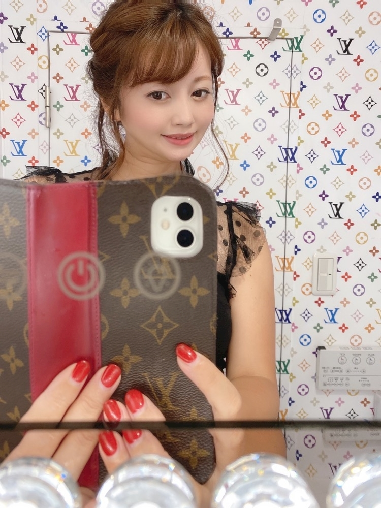 妃 えりな