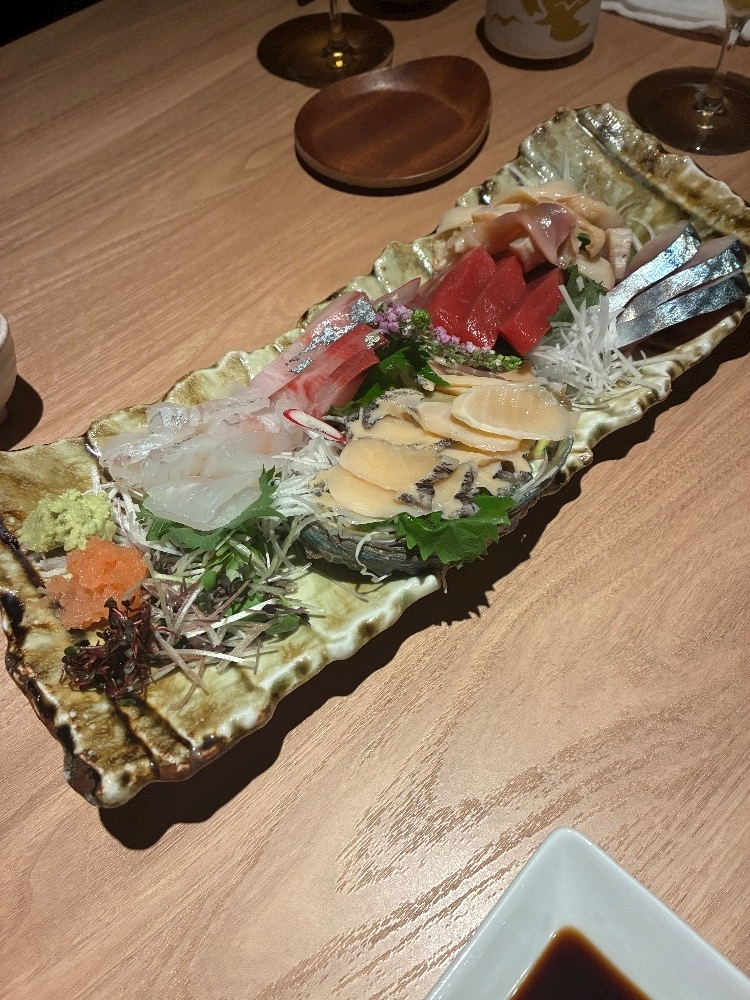 泉 りさ