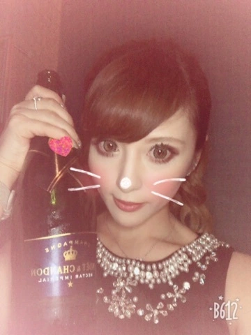 一咲 エム