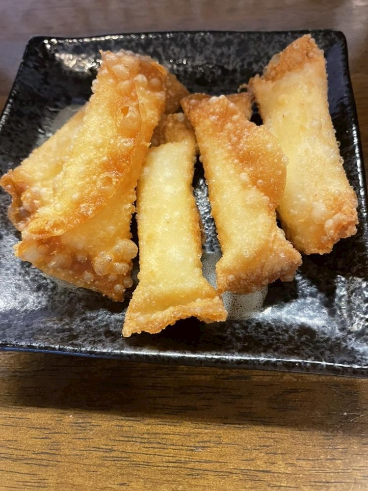 朝倉 しおり