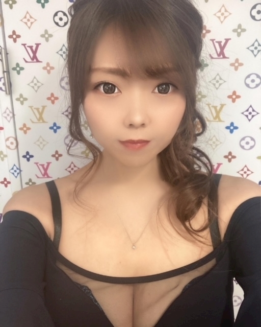 夏樹 あや