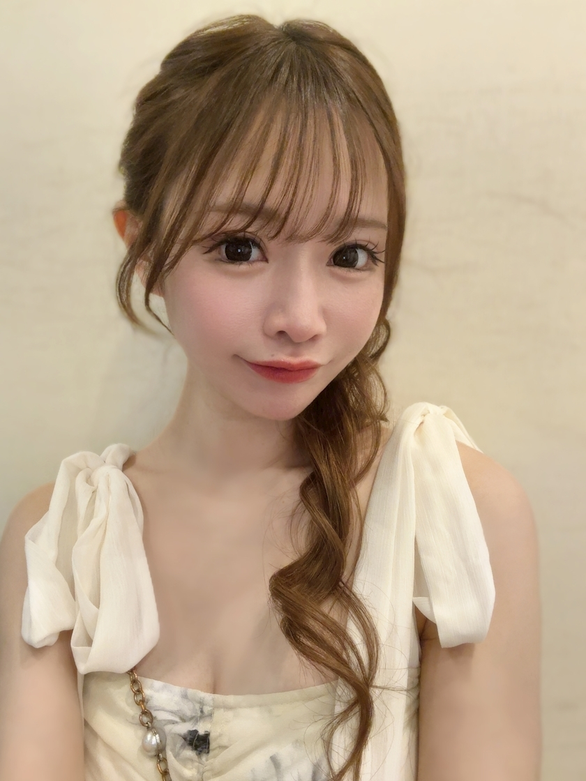 葉月 りほ