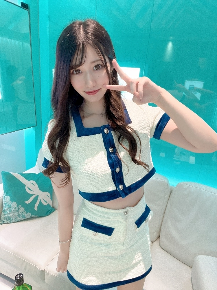 天乃 りさ