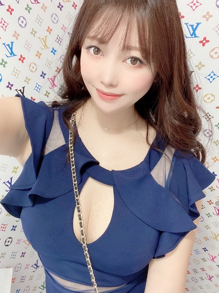 妃 えりな
