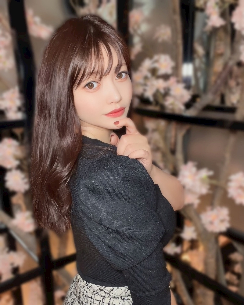 妃 えりな