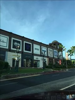 愛羽 仁美