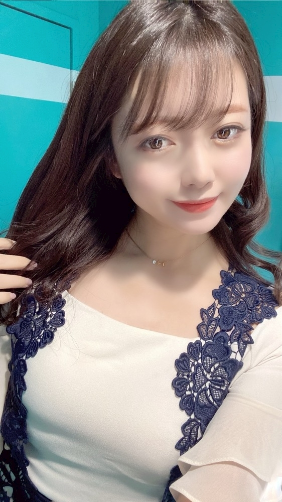 妃 えりな