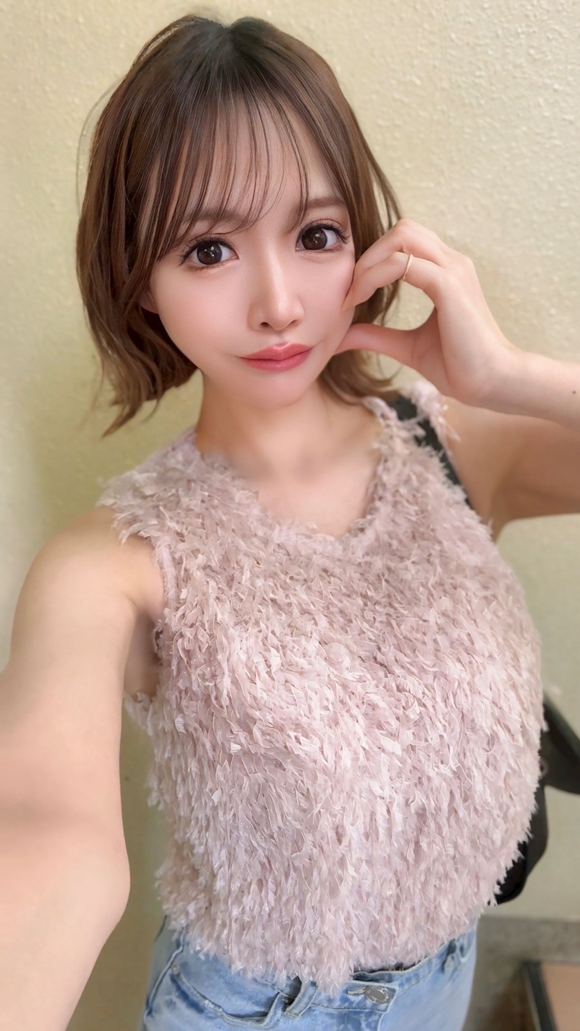 葉月 りほ