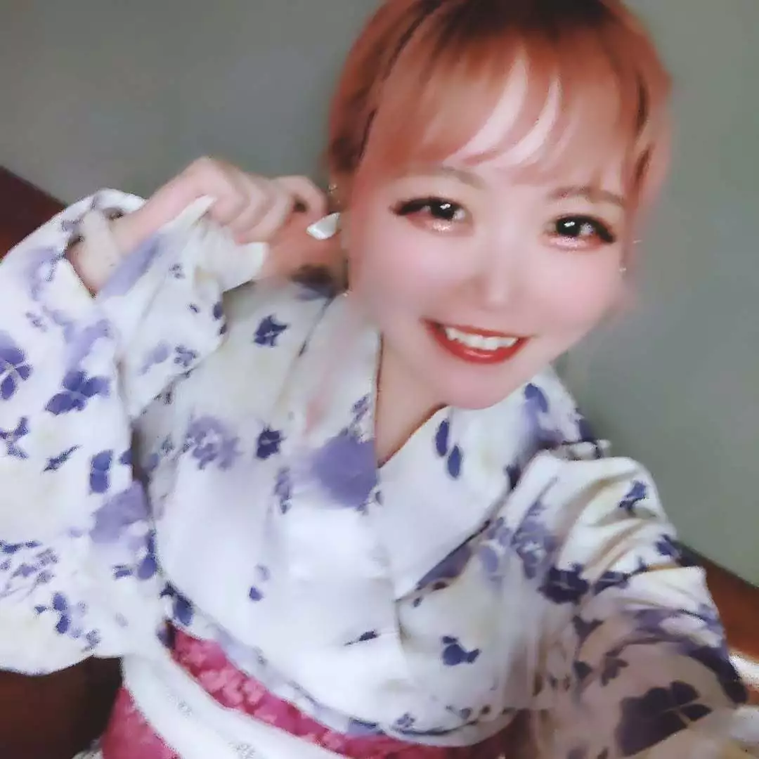 あや