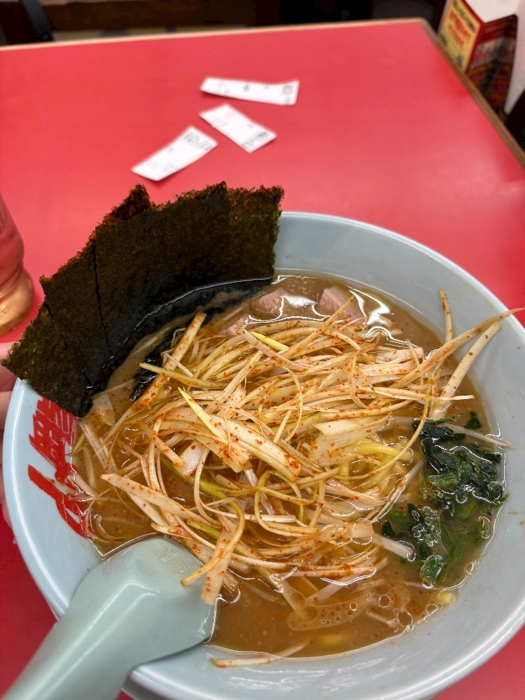 佐野 エマ